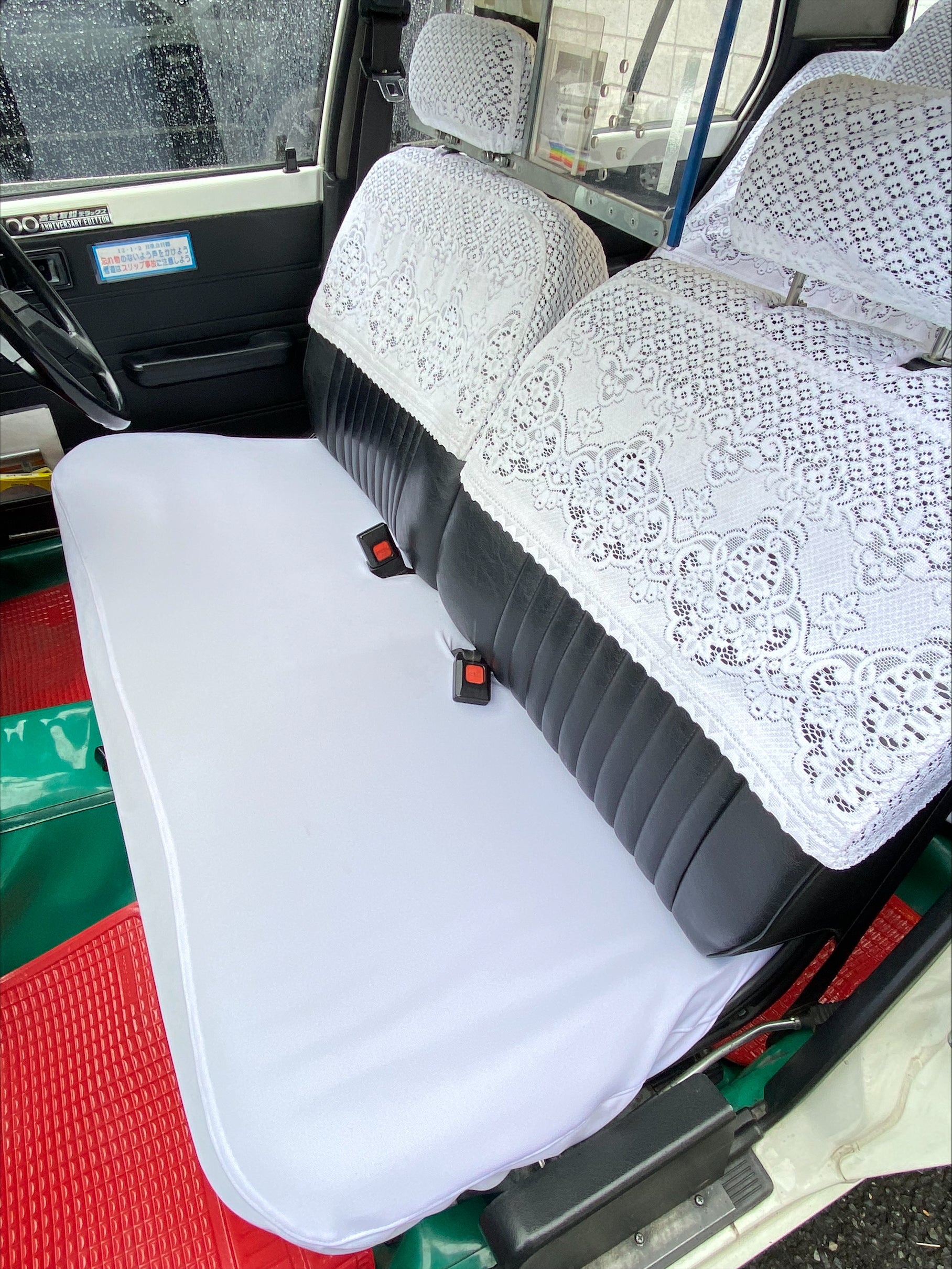 営業車や旧車などのオーダーシートカバーのオンラインショップ 有限
